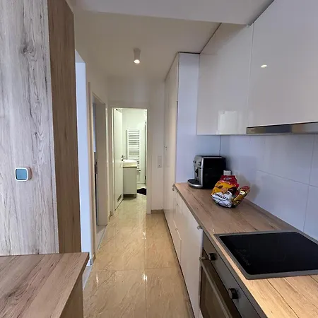 Laura * Gornji Vakuf-Uskoplje