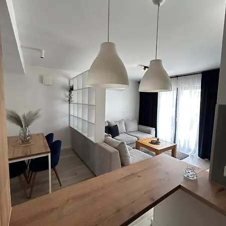Laura Apartmán *