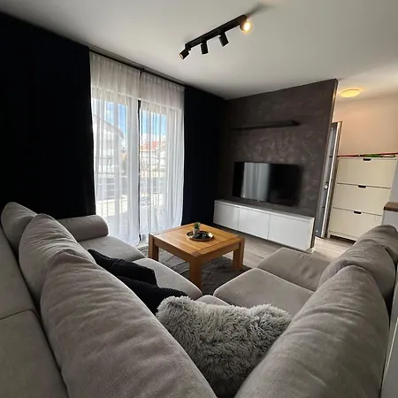 Laura Apartmán